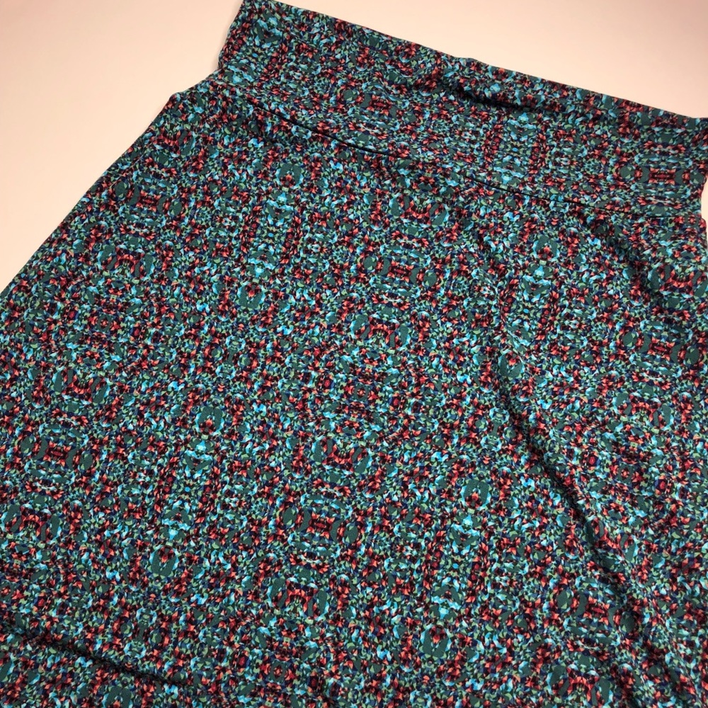 XL LuLaRoe Azure Skirt